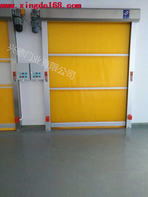 選擇興德門(mén)業(yè)快速卷簾門(mén)廠家是你最佳的商家？