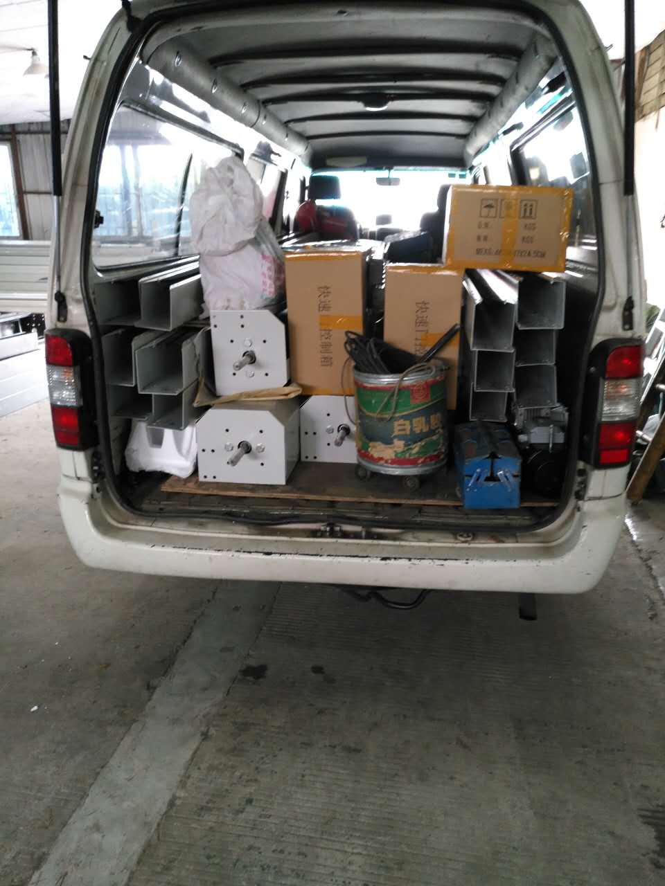 興德快速卷簾門(mén)上門(mén)安裝永勝醫(yī)療制品公司