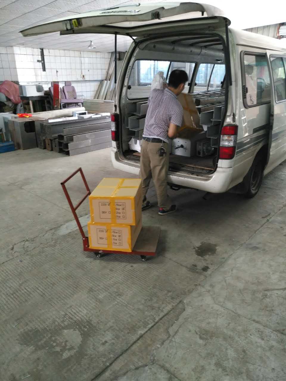 興德快速卷簾門(mén)上門(mén)安裝永勝醫(yī)療制品公司