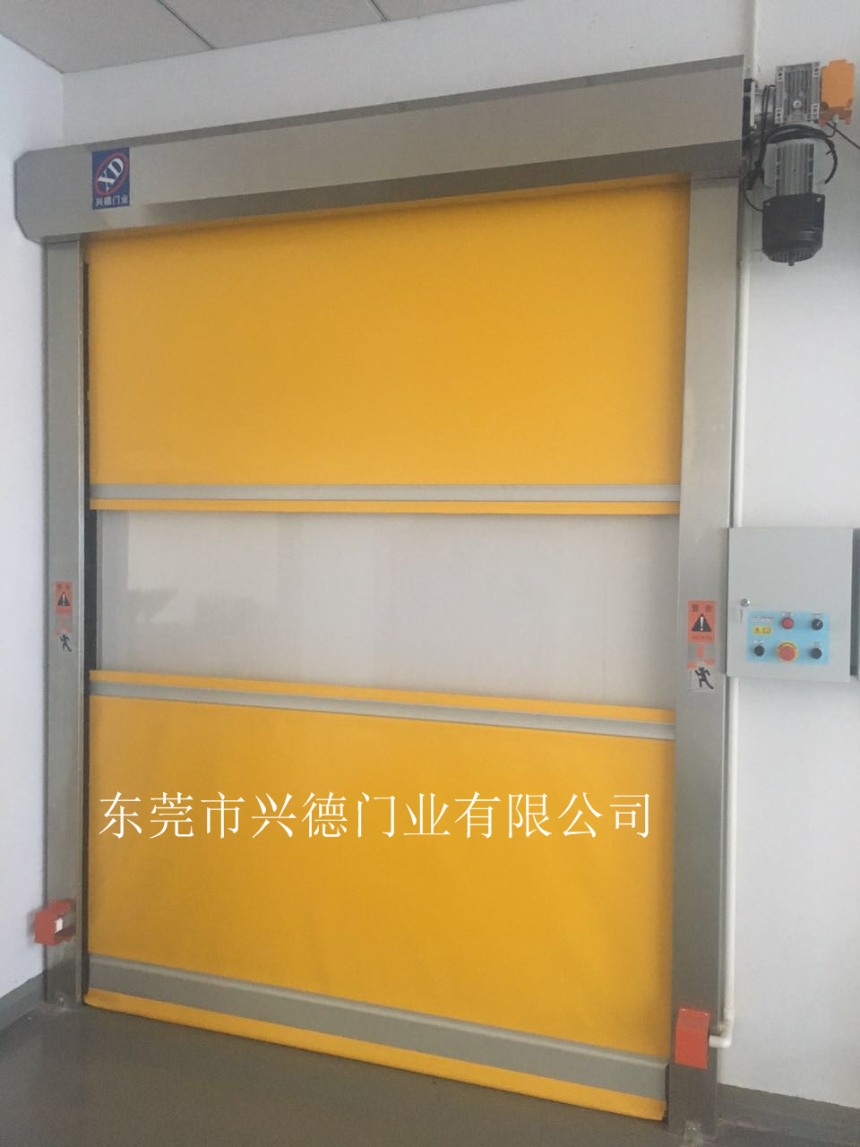 用小竅門選擇實(shí)力好的佛山快速卷簾門廠家？