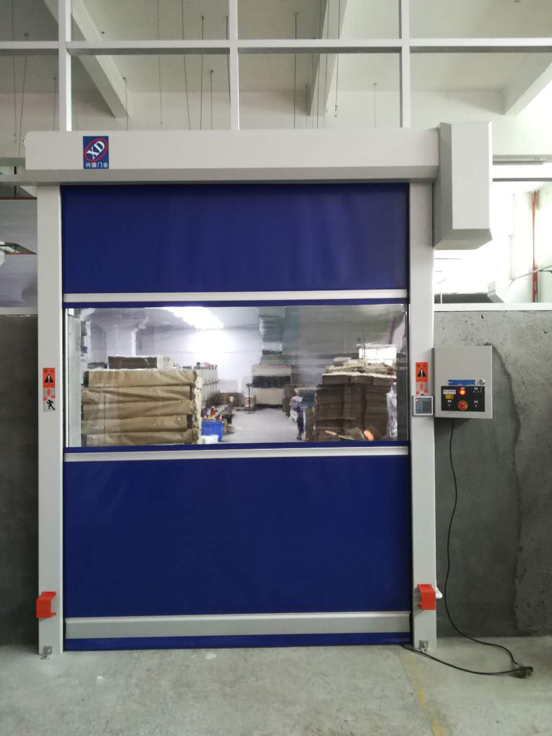 佛山高速卷簾門溫度過高的原因是什么？該如何呢？